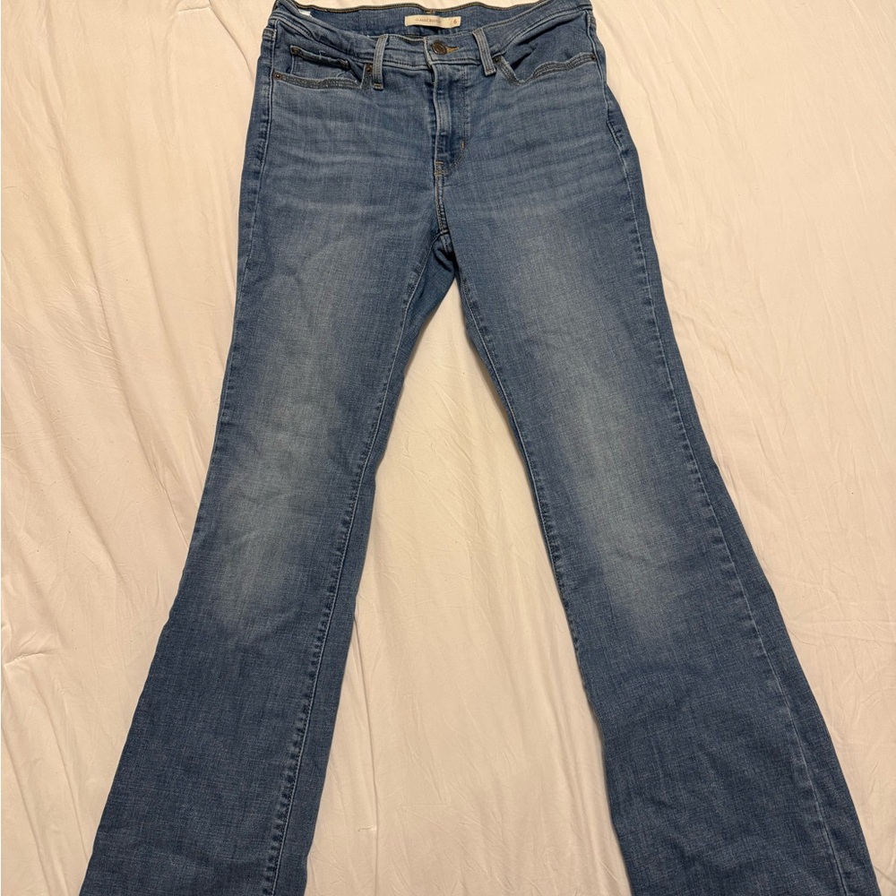 Levi’s Bootcut Jeans